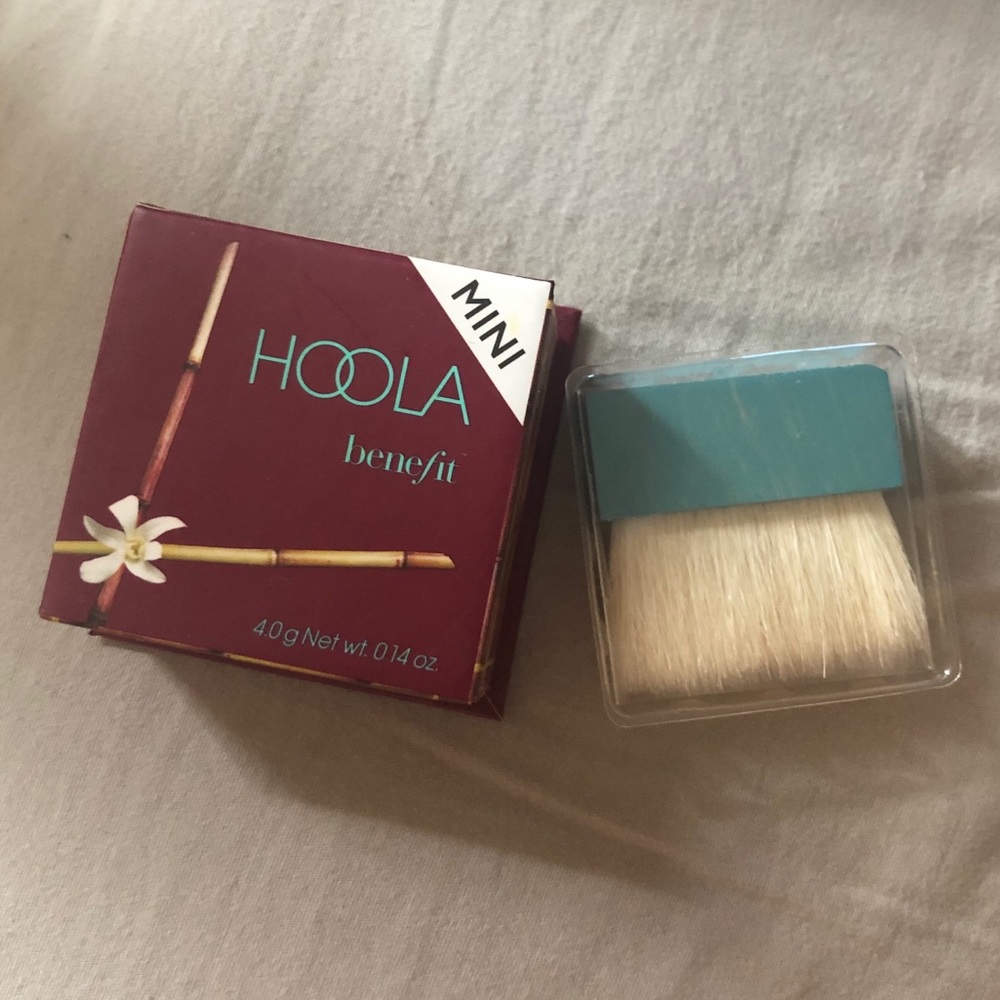 Benefit Mini Hoola Bronzer
